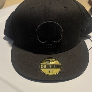 Harley Davidson New Era Black Skull Emblem 59FIFTY Fitted Hat